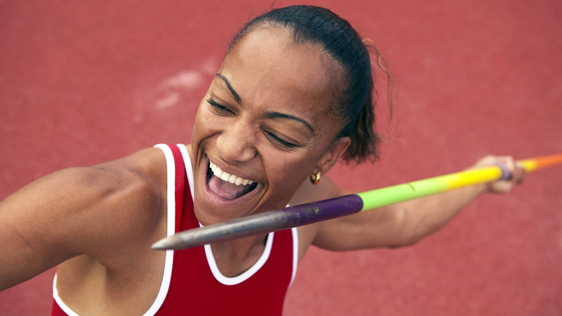 《电竞海外传播:国内战队走向国际舞台》,对比国外电竞发展,中国电竞未来的发展趋势是什么